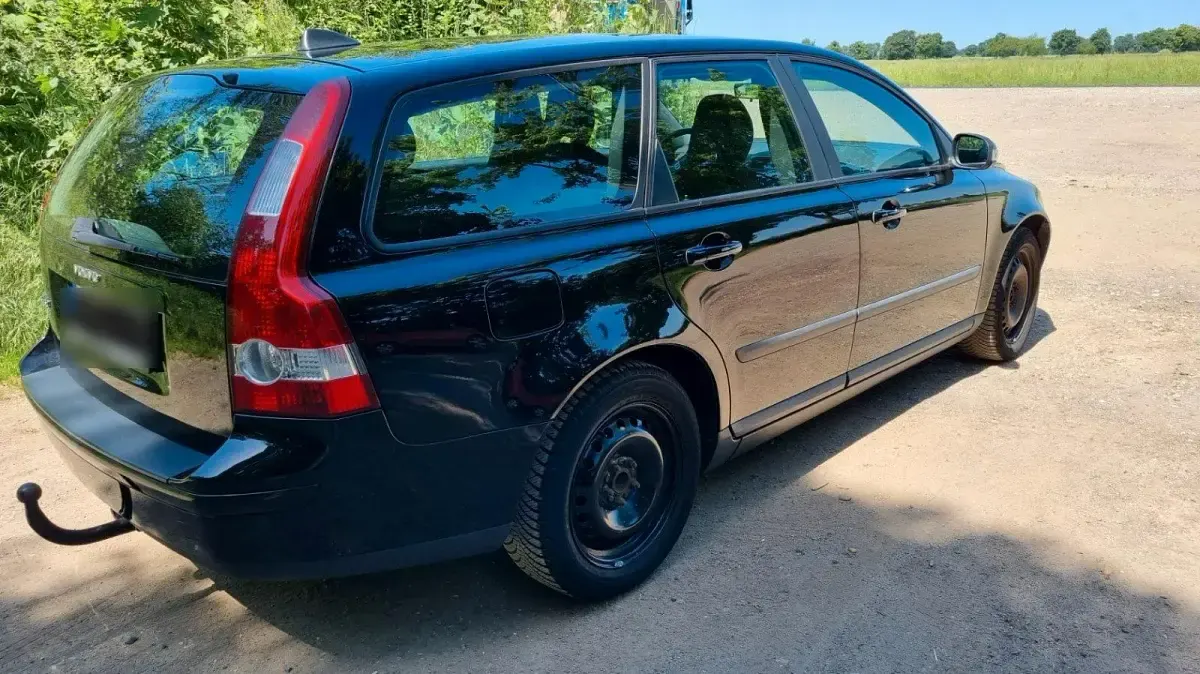 Gebraucht Volvo V50 101 PS (74 kW) 2006 Schwarz Kombi