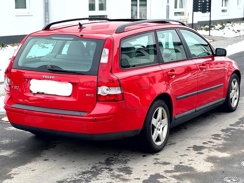 Gebraucht Volvo V50 136 PS (100 kW) 2005 Rot Kombi