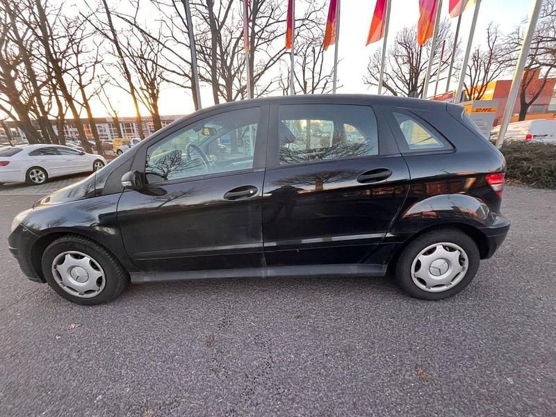 Gebraucht Mercedes B150 95 PS (69 kW) 2008 Schwarz Van / Kleinbus