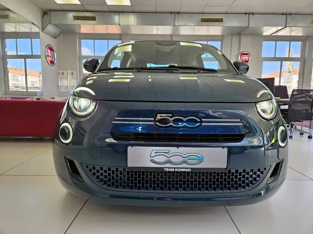 Neu Fiat 500 65 PS (47 kW) 2026 Grün Limousine