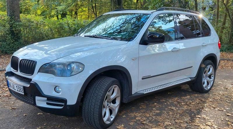 Weiß Gebraucht 2010 BMW X5 SUV | 10.000 € (Fairer Preis) - Bild 1/4