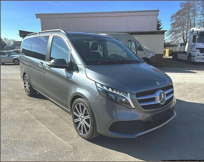 Gebraucht 2023 Mercedes V220 Edition Van / Kleinbus | 50.798 € (Fairer Preis) - Bild 1/4