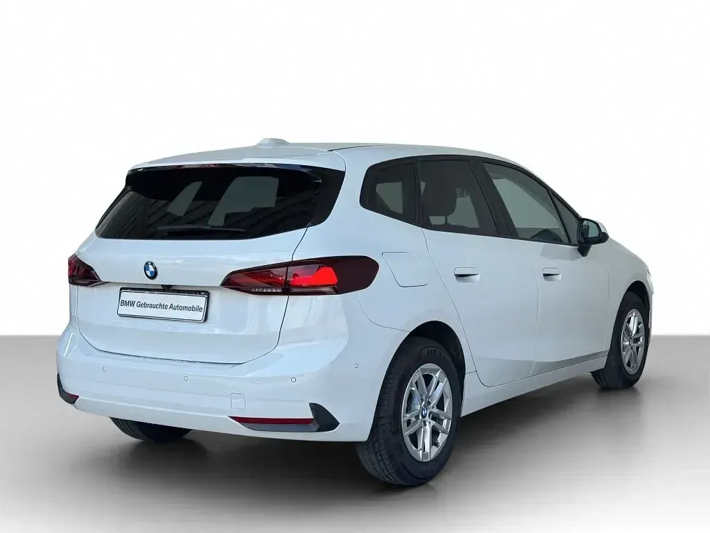 Gebraucht BMW 216 Active Tourer 122 PS (89 kW) 2023 Weiß Van / Kleinbus