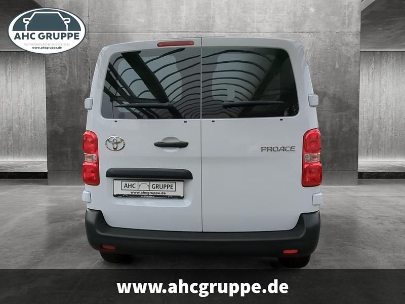Gebraucht Toyota Proace Comfort 145 PS (106 kW) 2024 Weiß Van / Kleinbus