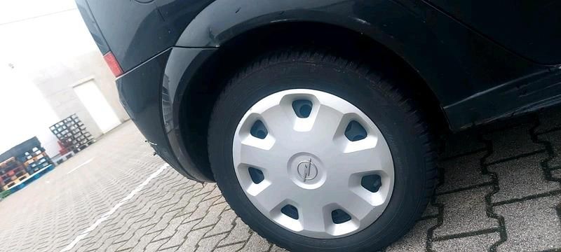 Gebraucht Opel Astra 105 PS (77 kW) 2005 Schwarz Kleinwagen