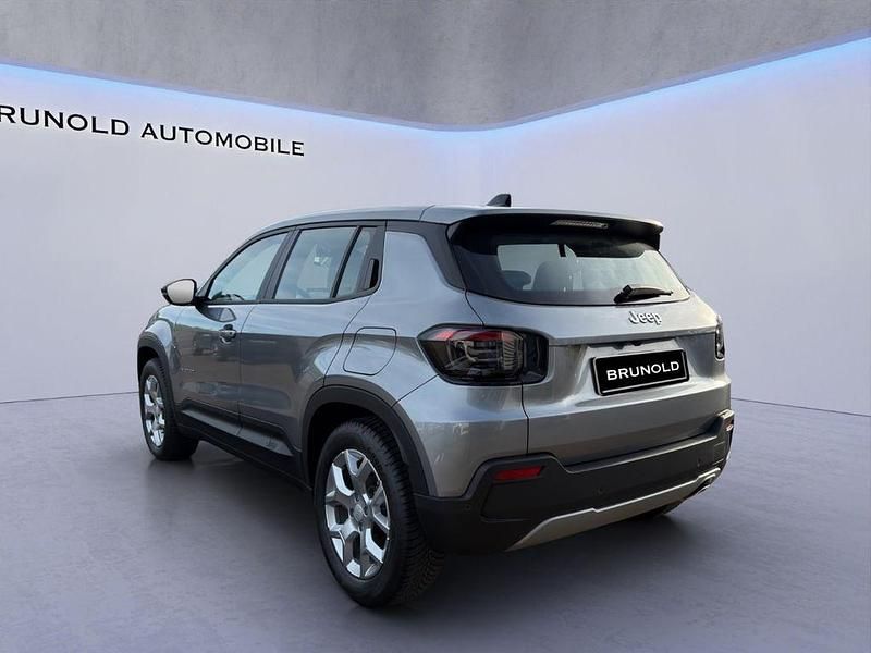 Neu Jeep Avenger Altitude 101 PS (74 kW) 2025 Grau SUV