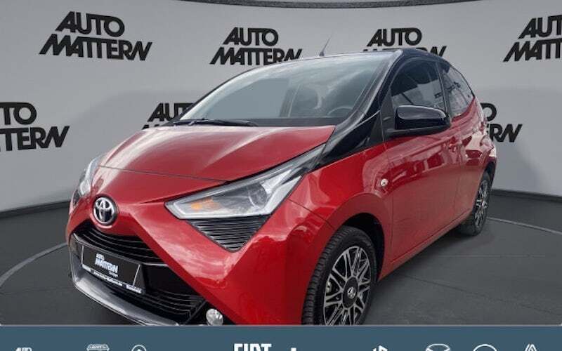 Rot Gebraucht 2020 Toyota Aygo X-clusiv Kleinwagen | 11.990 € (Fairer Preis) - Bild 1/4
