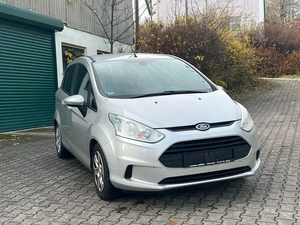 Używany Ford B-MAX 101 KM (74 kW) 2013 Szary Minivan