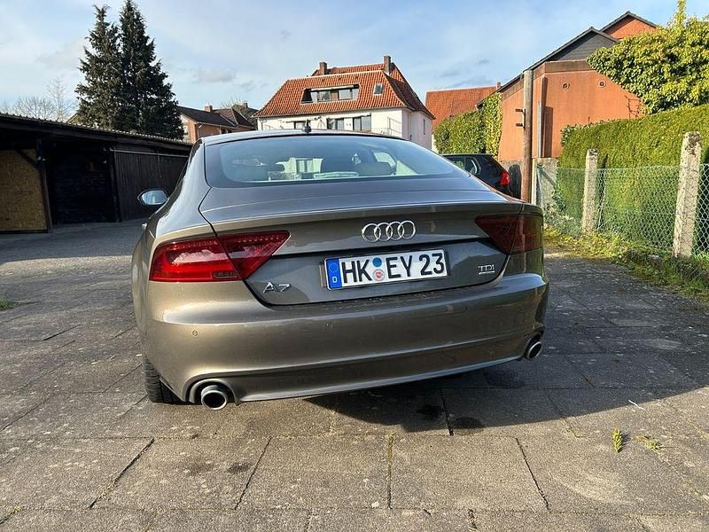 Gebraucht Audi A7 Sportback Ambiente 245 PS (180 kW) 2011 Braun Kleinwagen