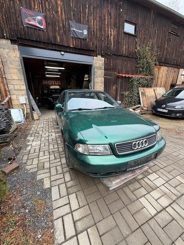 Gebraucht Audi A4 125 PS (91 kW) 1998 Grün Limousine