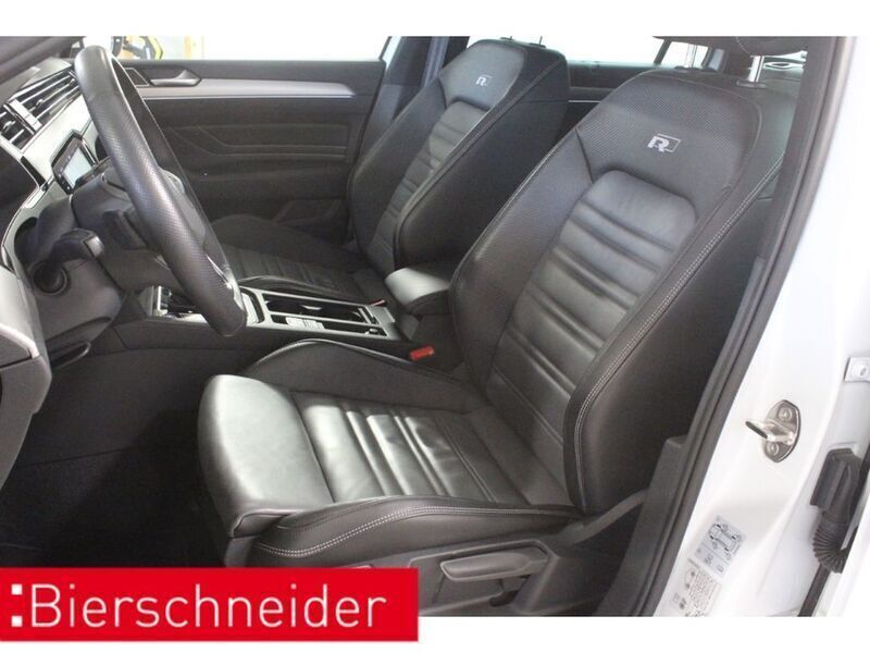 Gebraucht VW Passat R-line 200 PS (147 kW) 2024 Weiss Kombi