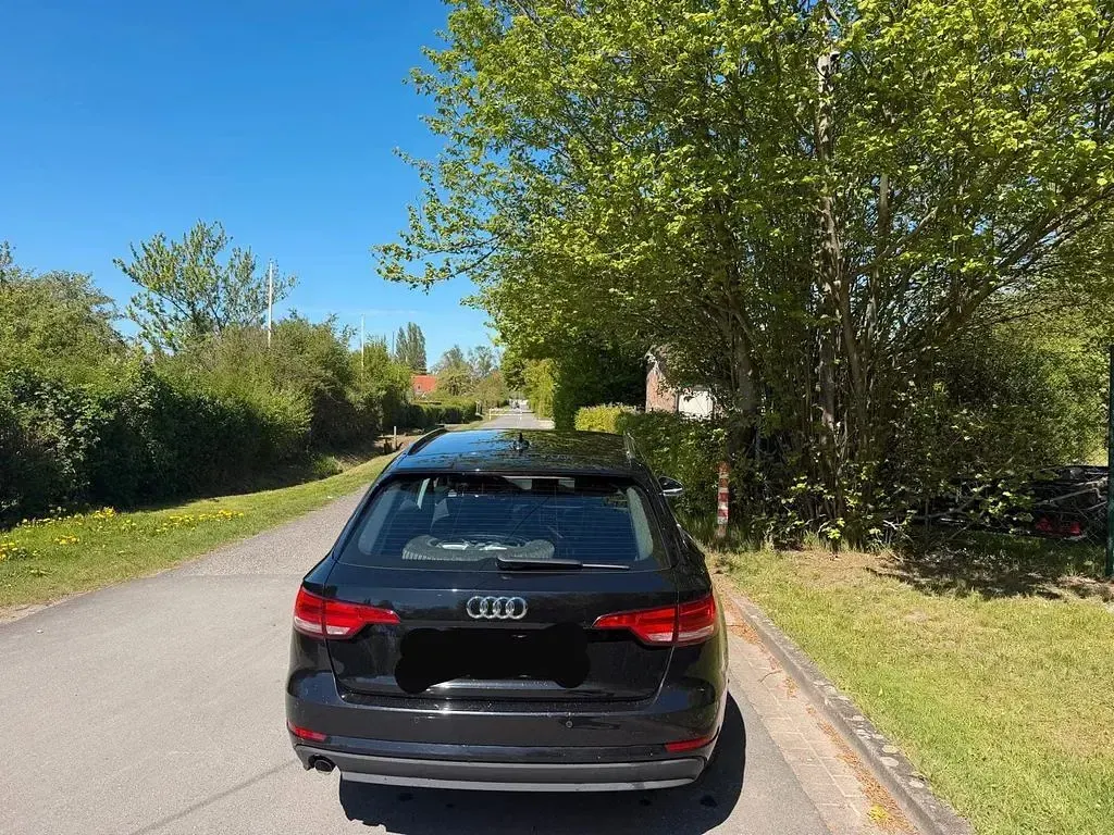 Gebraucht Audi A4 122 PS (89 kW) 2017 Schwarz Kombi