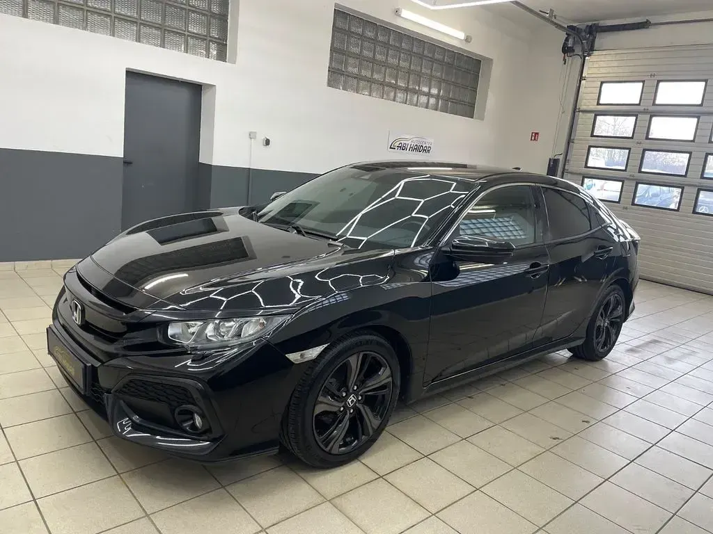 Gebraucht Honda Civic Elegance 129 PS (94 kW) 2019 Schwarz Limousine