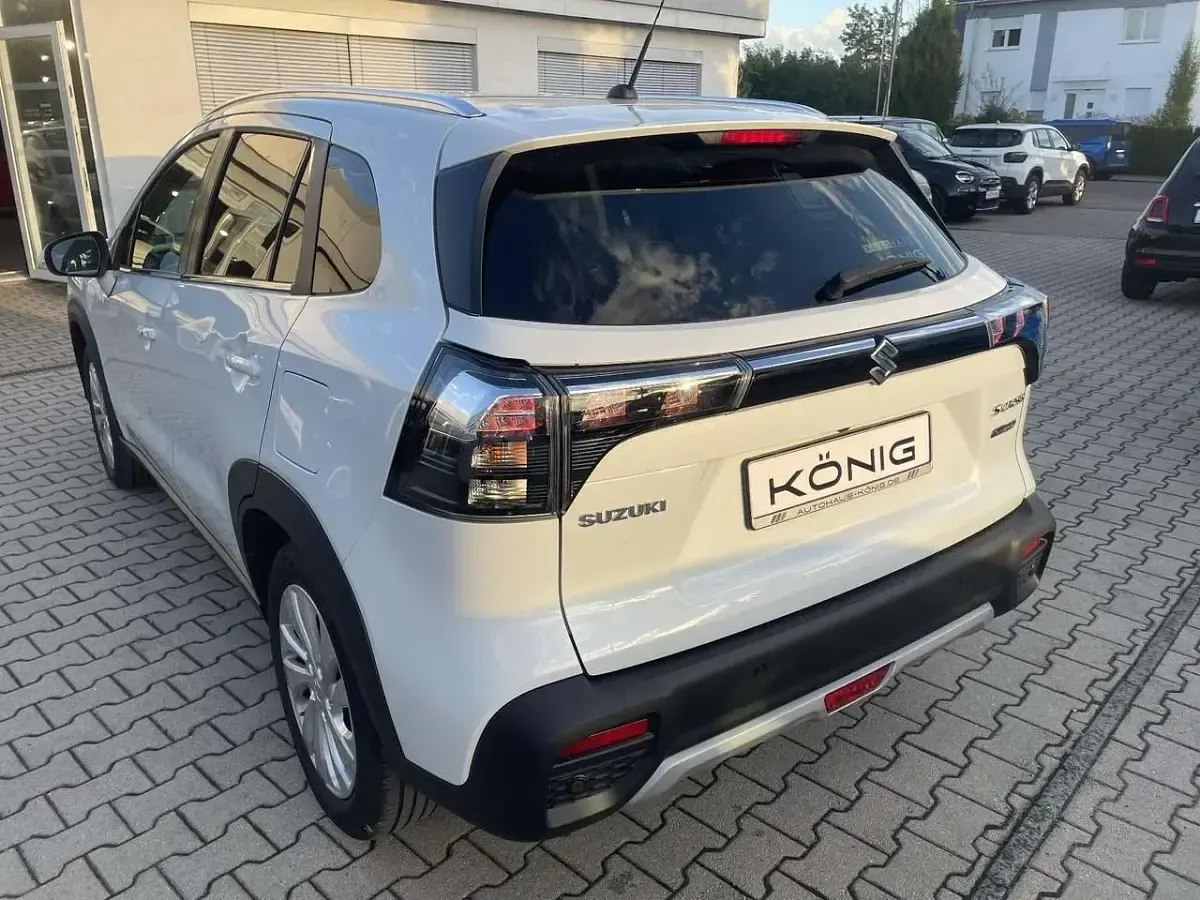 Gebraucht Suzuki SX4 S-Cross Comfort 102 PS (75 kW) 2024 Weiß SUV