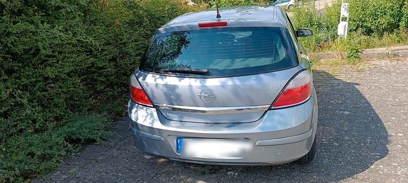 Gebraucht Opel Astra 125 PS (91 kW) 2005 Silber Limousine