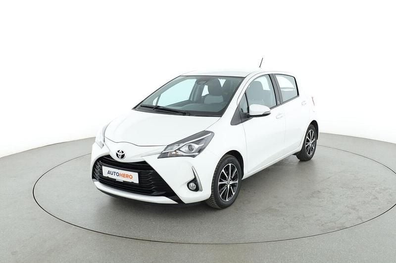 Weiß Gebraucht 2018 Toyota Yaris Team Limousine | 13.190 € (Fairer Preis) - Bild 1/3