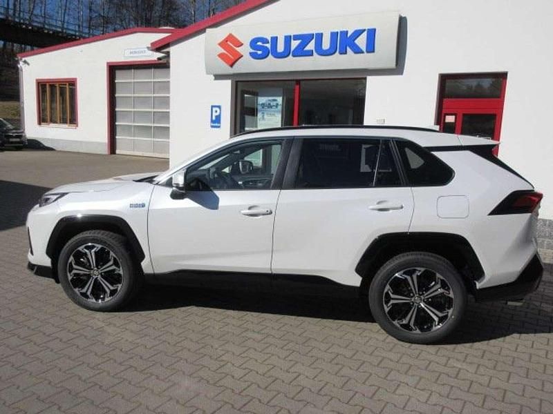 Neu Suzuki Across 306 PS (225 kW) 2025 Platinumwhitemetallic SUV