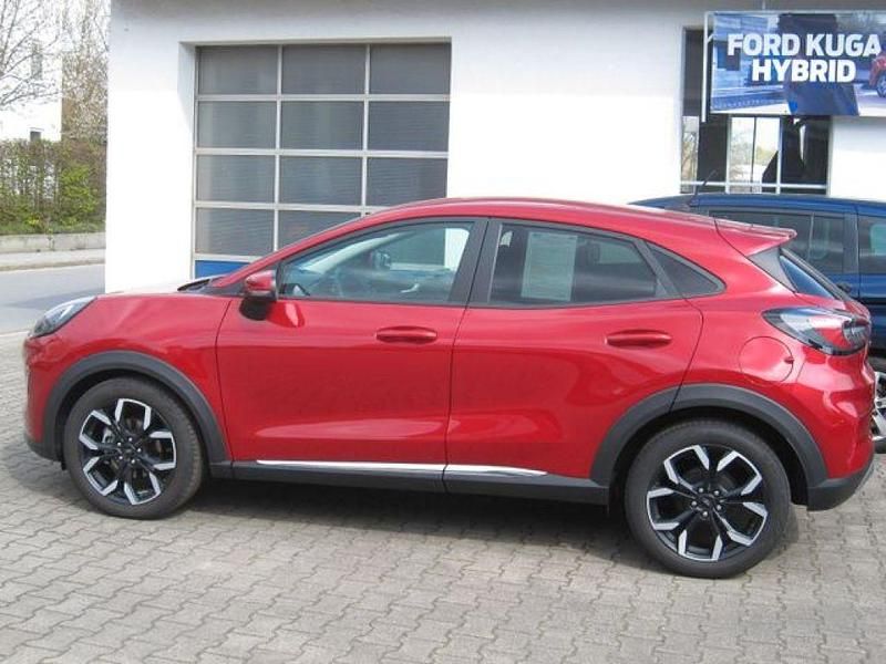 Używany Ford Puma Titanium 125 KM (91 kW) 2021 Czerwony SUV