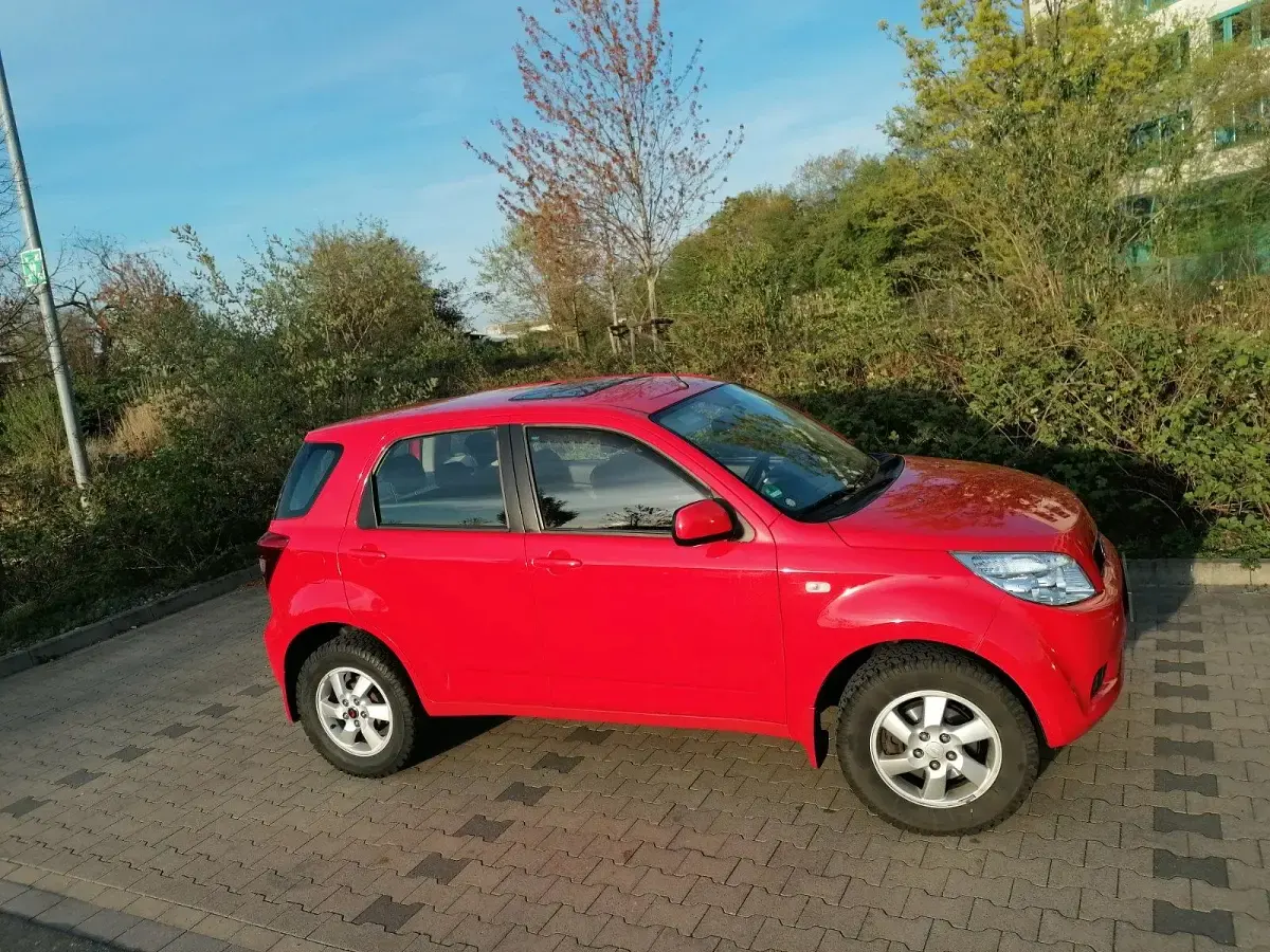 Gebraucht Daihatsu Terios 105 PS (77 kW) 2007 Rot SUV