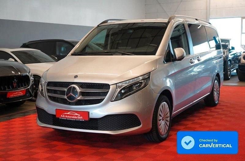 Brillantsilber metallic Gebraucht 2019 Mercedes V250 Van / Kleinbus | 33.950 € (Superpreis) - Bild 1/4