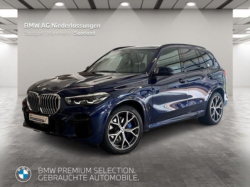 Blau Gebraucht 2022 BMW X5 M Sport SUV | 62.960 € (Fairer Preis) - Bild 1/4