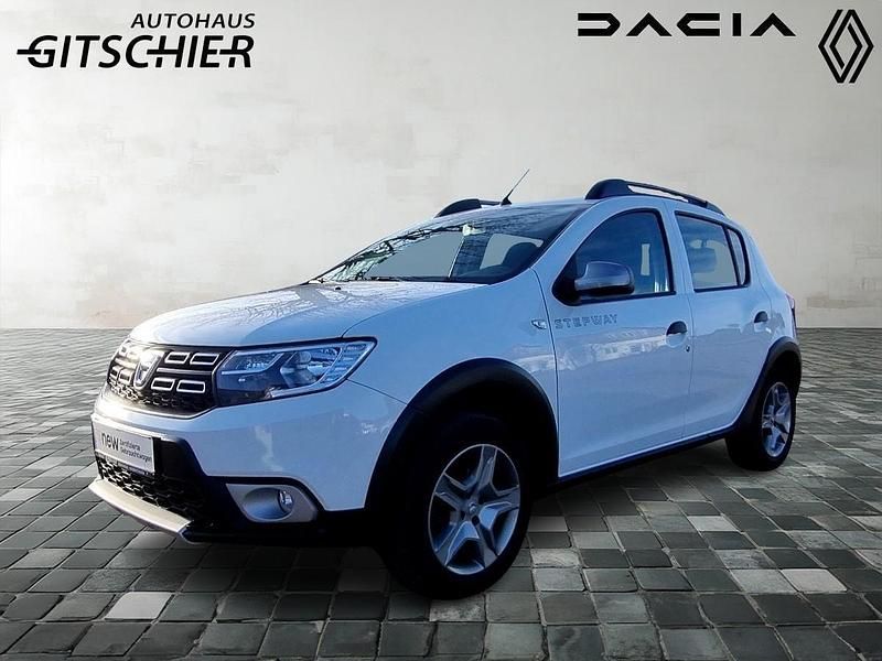 Gebraucht Dacia Sandero Deal 101 PS (74 kW) 2020 Weiß Limousine