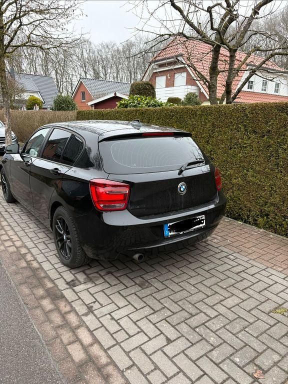 Gebraucht BMW 116 136 PS (100 kW) 2012 Schwarz Kleinwagen