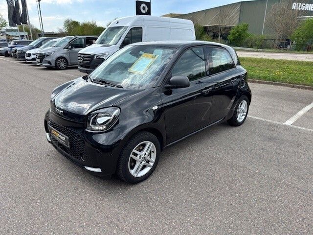 Gebraucht Smart ForFour Electric Drive 60 kW (82 PS) 2021 Karosserie in black Limousine