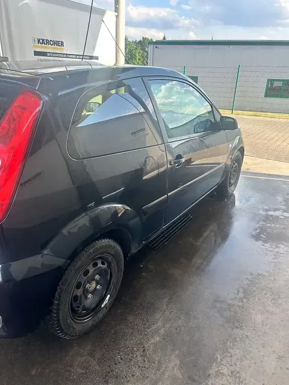 Gebraucht Ford Fiesta 69 PS (50 kW) 2007 Schwarz Kleinwagen