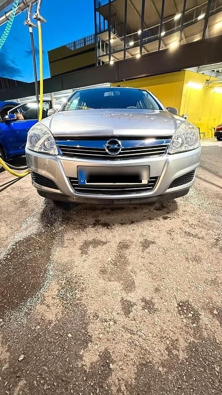 Silber Gebraucht 2009 Opel Astra Coupé | 1.999 € (Fairer Preis) - Bild 1/4