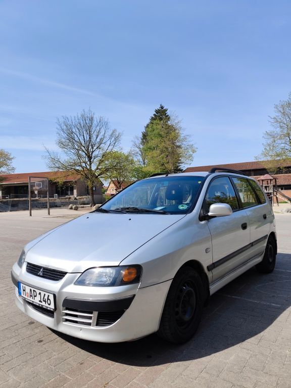 Gebraucht 2003 Mitsubishi Space Star Van / Kleinbus | 2.800 € (Fairer Preis) - Bild 1/4