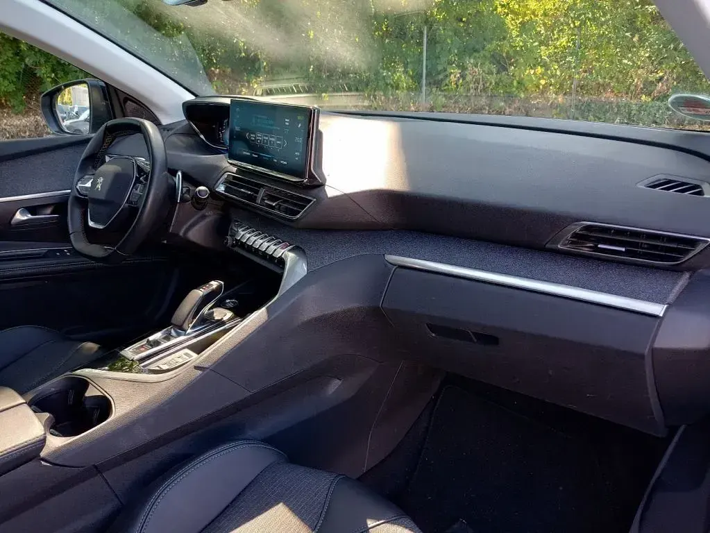 Gebraucht Peugeot 3008 Allure 224 PS (164 kW) 2022 Weiß SUV