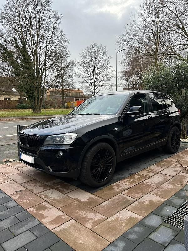 Schwarz Gebraucht 2012 BMW X3 Shadowline SUV | 10.900 € (Superpreis) - Bild 1/4
