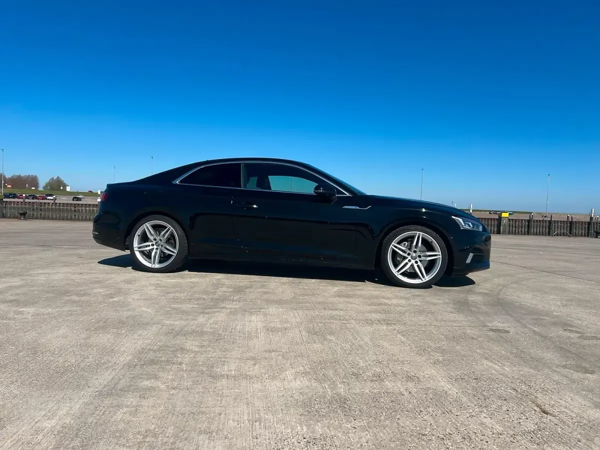Second-hand Audi A5 218 CP (160 kW) 2017 Negru Coupe