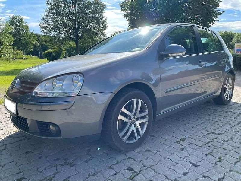 Grau Gebraucht 2007 VW Golf V Kleinwagen | 2.900 € (Guter Preis) - Bild 1/4