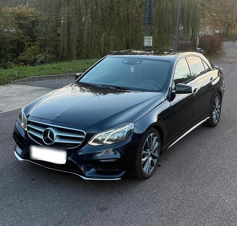Gebraucht 2014 Mercedes E350 AMG Limousine | 14.950 € (Etwas zu teuer) - Bild 1/4