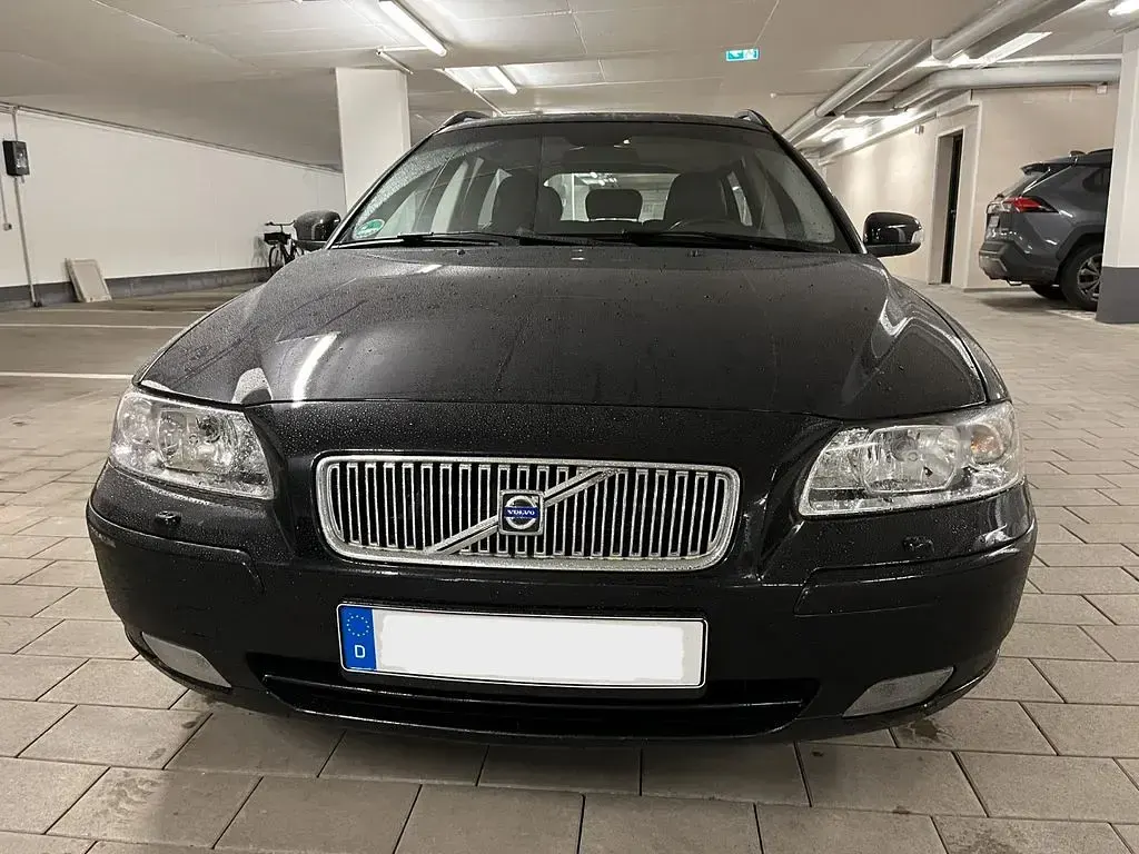 Gebraucht Volvo V70 Momentum 185 PS (136 kW) 2007 Schwarz Kombi