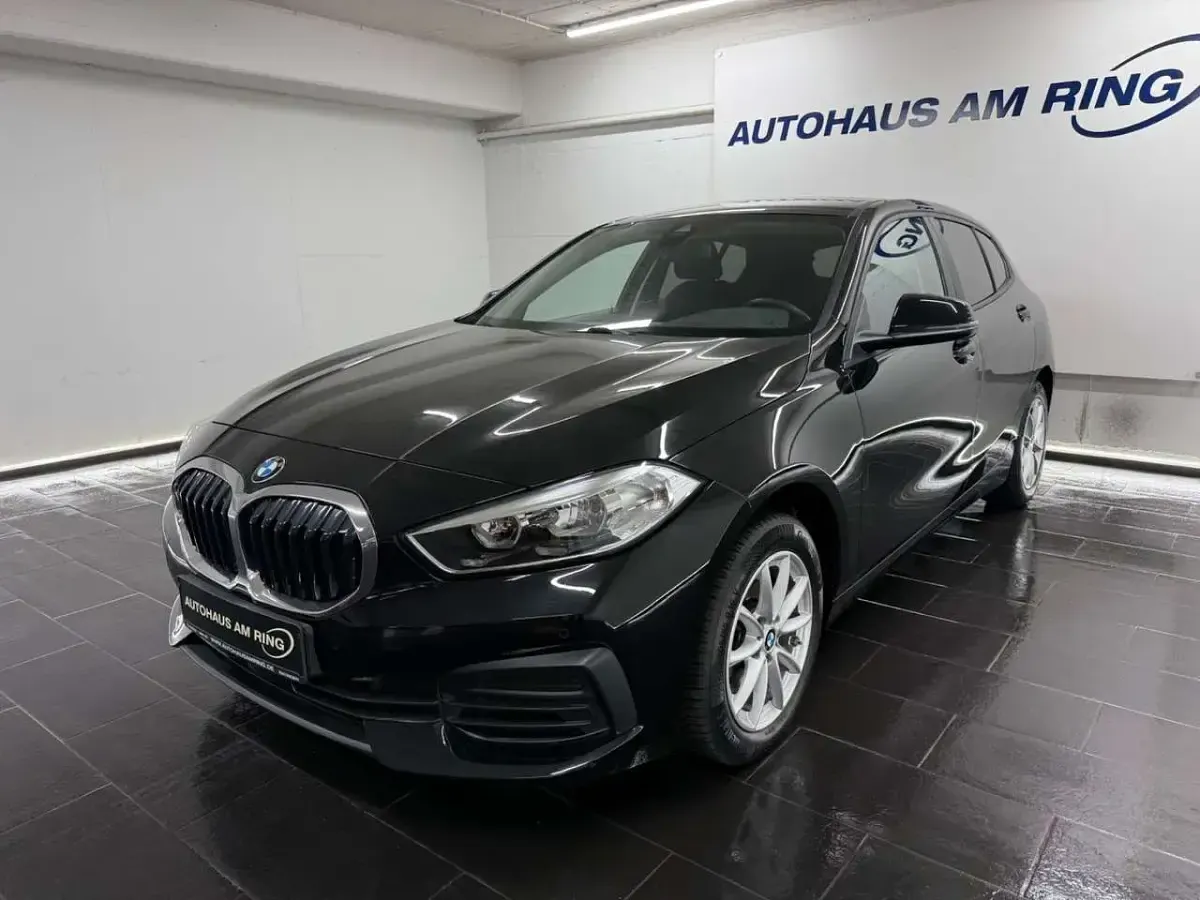 Gebraucht BMW 116 116 PS (85 kW) 2023 Schwarz Kleinwagen
