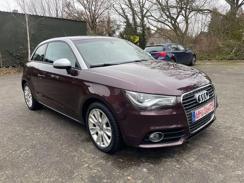 Gebraucht Audi A1 Ambition 105 PS (77 kW) 2011 Rot Kleinwagen