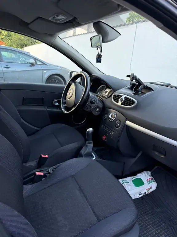 Gebraucht Renault Clio Dynamique 101 PS (74 kW) 2008 Grau Limousine