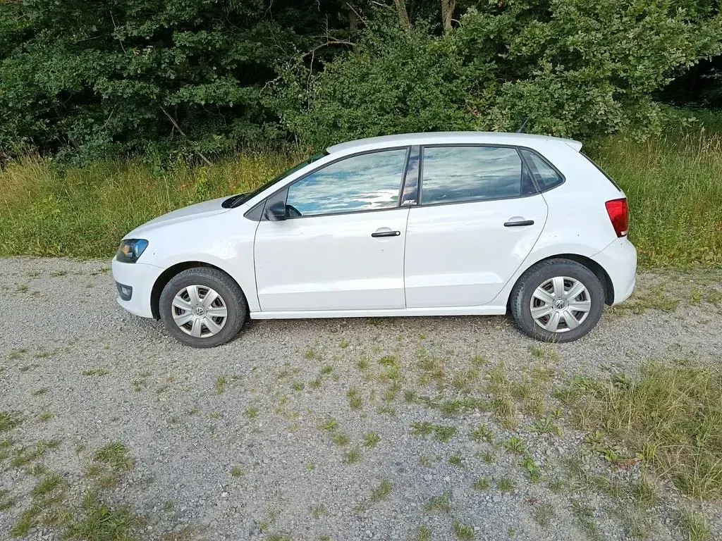 Gebraucht VW Polo Trendline 60 PS (44 kW) 2010 Weiß Kleinwagen
