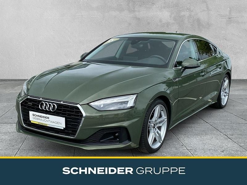 Grün Gebraucht 2022 Audi A5 Sportback Sport Kleinwagen | 31.890 € (Guter Preis) - Bild 1/3