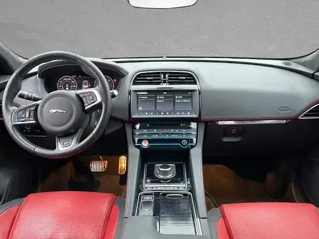 Gebraucht Jaguar F-Pace R-Sport 241 PS (177 kW) 2018 Grau SUV