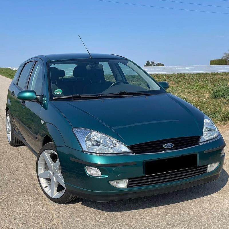 Gebraucht Ford Focus Ghia 116 PS (85 kW) 1999 Grün Limousine