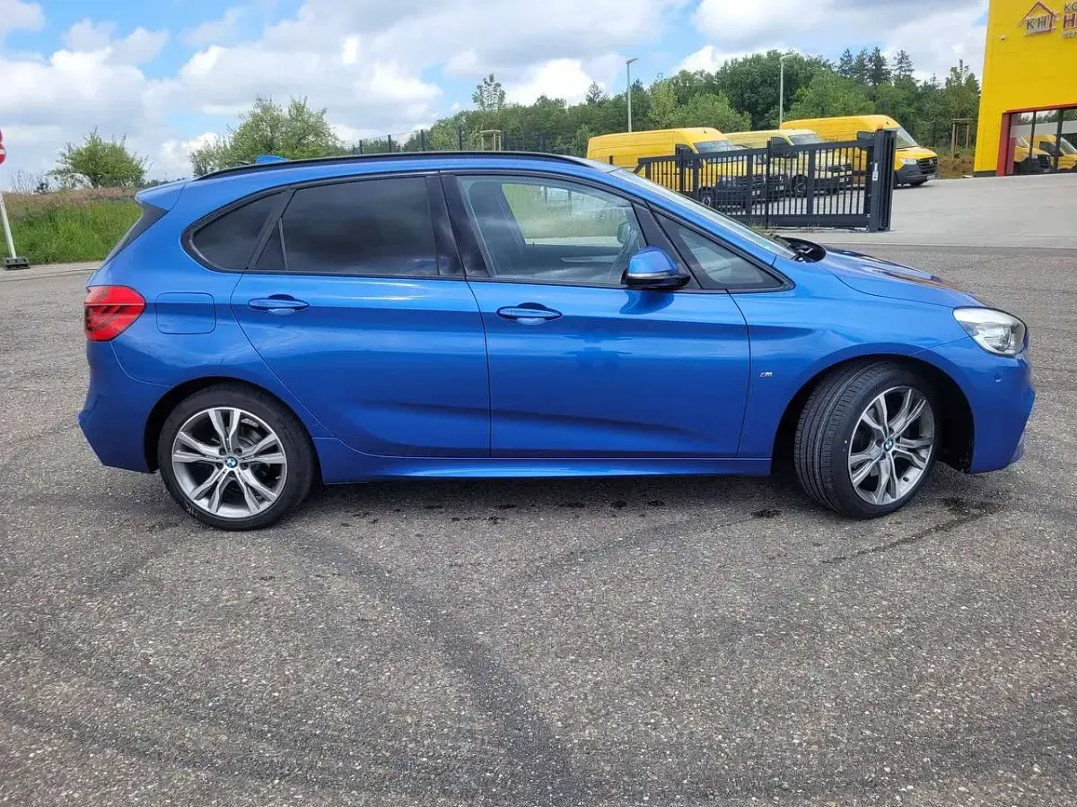 Gebraucht BMW 220 Active Tourer M Sport 192 PS (141 kW) 2017 Blau Van / Kleinbus