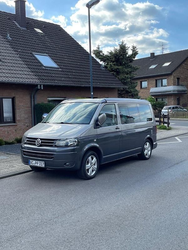 Grau Gebraucht 2010 VW T5 Beach Van | 22.500 € - Bild 1/4