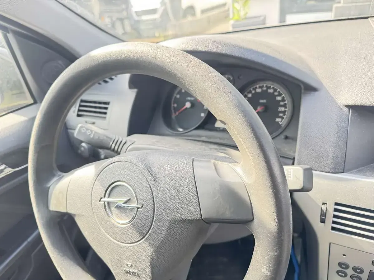 Brugt Opel Astra 90 HK (66 kW) 2009 Hvid Sedan