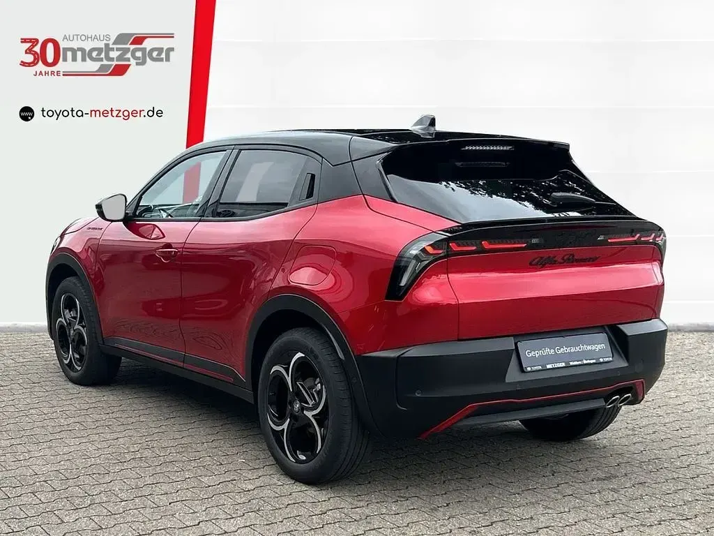 Gebraucht Alfa Romeo Junior Edizione Speciale 145 PS (106 kW) 2025 Rot SUV