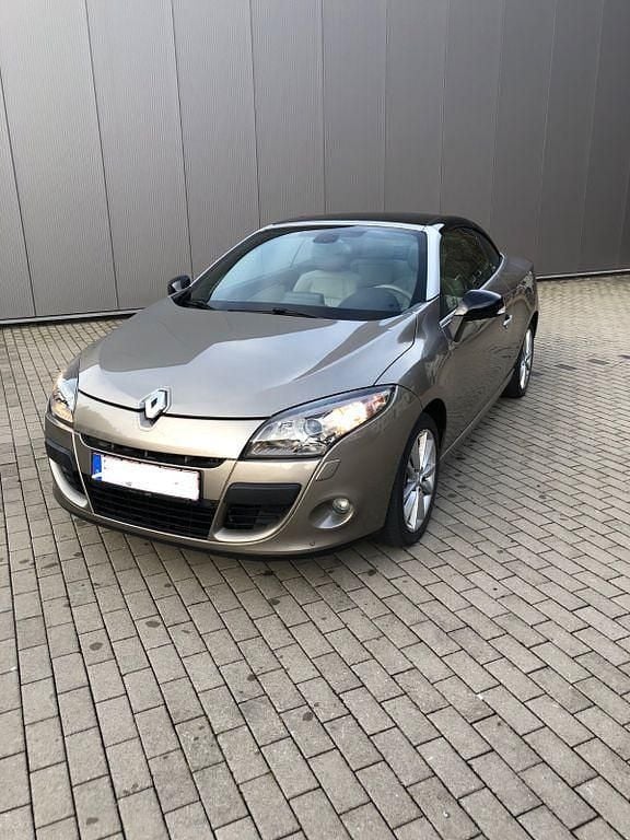 Gold Gebraucht 2011 Renault Mégane Cabriolet Luxe Cabrio | 5.599 € (Fairer Preis) - Bild 1/4