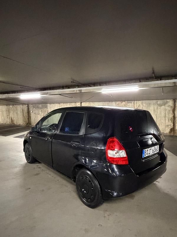 Gebraucht Honda Jazz 77 PS (56 kW) 2005 Schwarz Kleinwagen